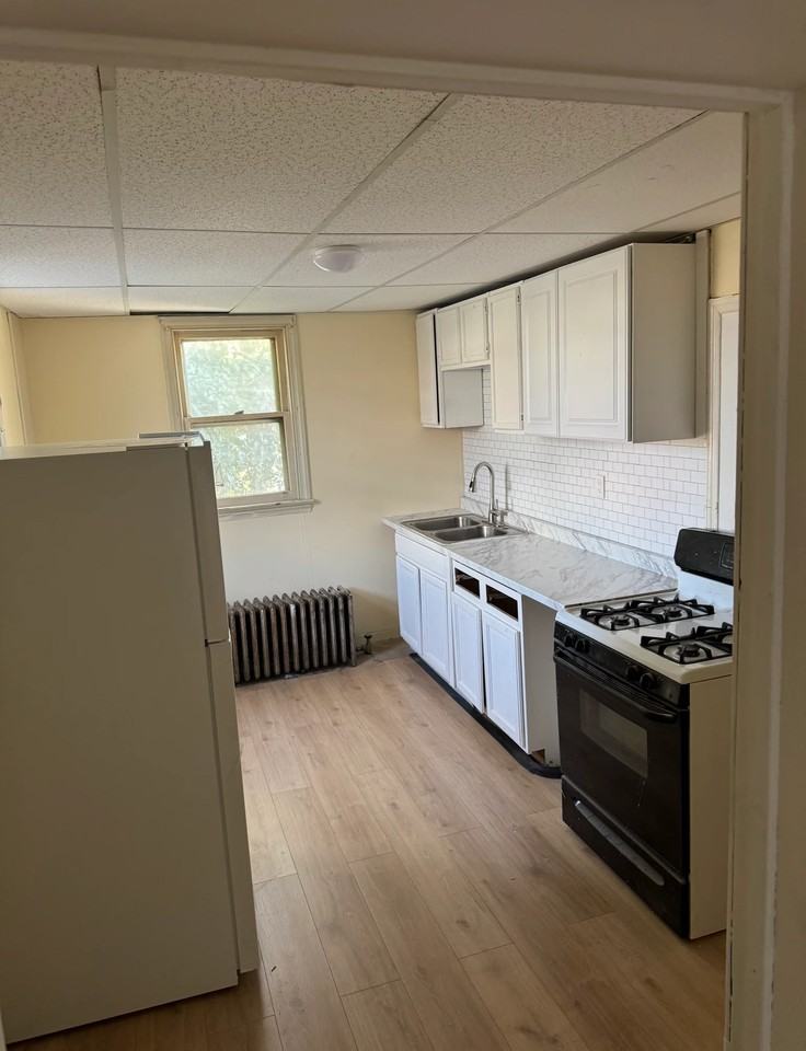 4819 Penn St #2 - Photo 7 of 9