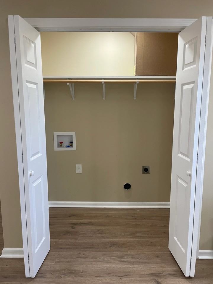 102 Russell Ct - Photo 6 of 11