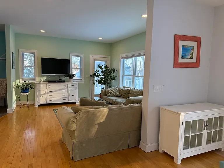 83 Wellwood Rd - Photo 6 of 16