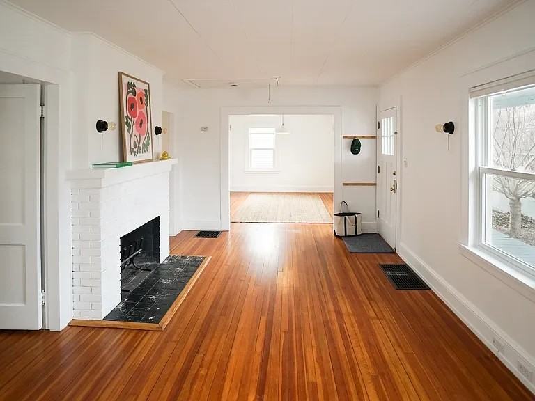 109 Reed St - Photo 2 of 18