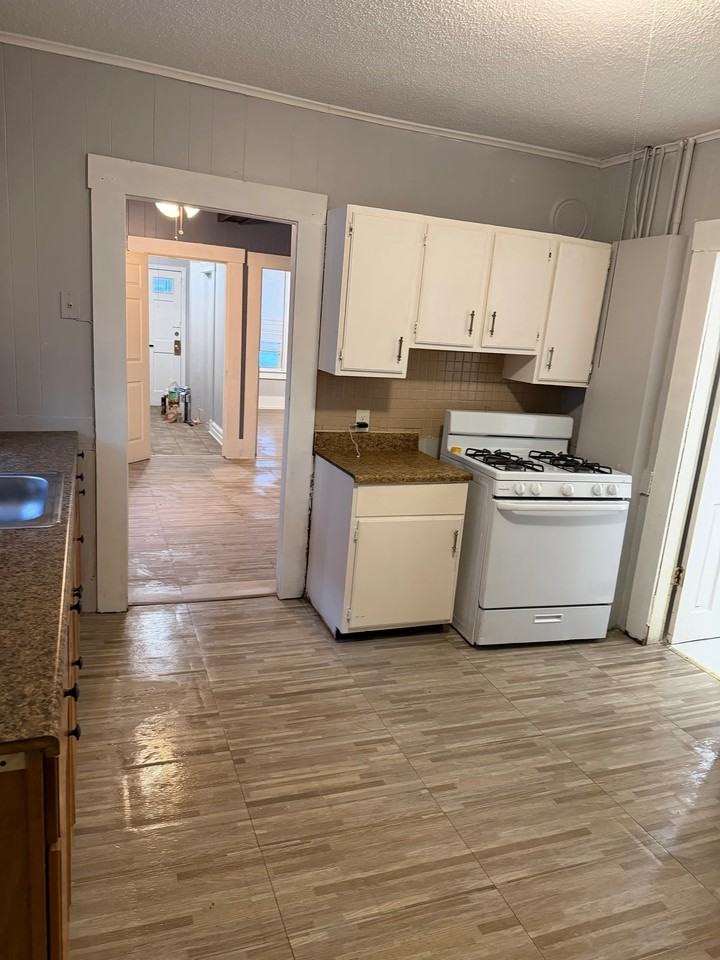 59 Tyler St #1 - Photo 2 of 14