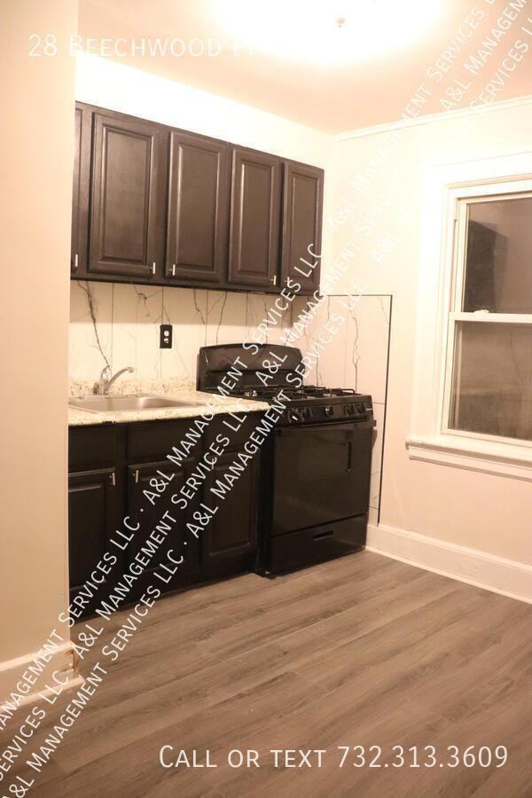 28 Beechwood Pl - Photo 2 of 21