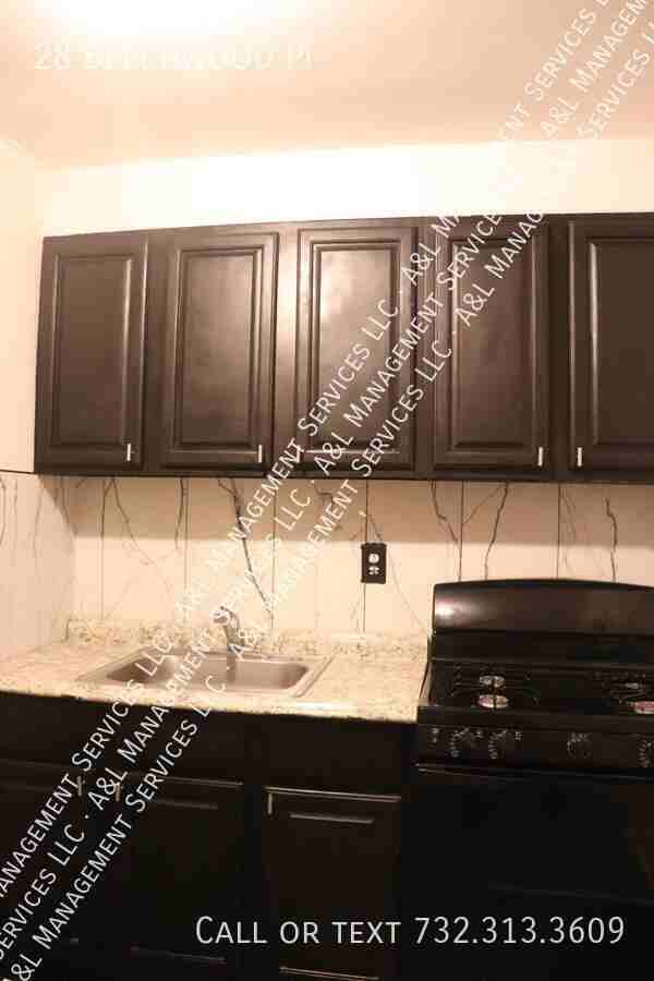 28 Beechwood Pl - Photo 3 of 21