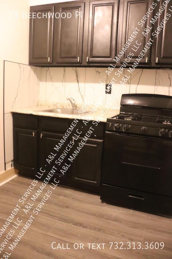 28 Beechwood Pl - Photo 4 of 21