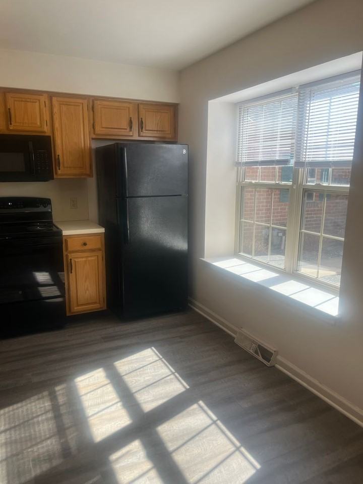 Woods Edge Townhomes (05wo) - Photo 2 of 15