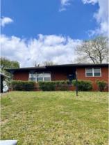 2712 Broadway St - Photo 1 of 1