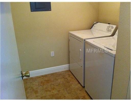 5536 Metrowest Blvd #101 - Photo 7 of 7