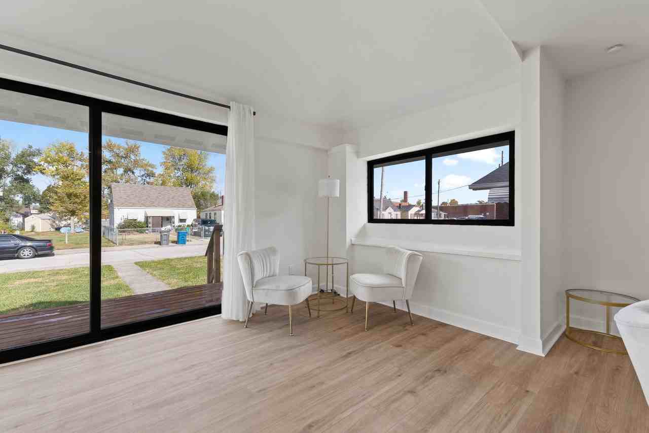 1429 Udell St #1 - Photo 3 of 20