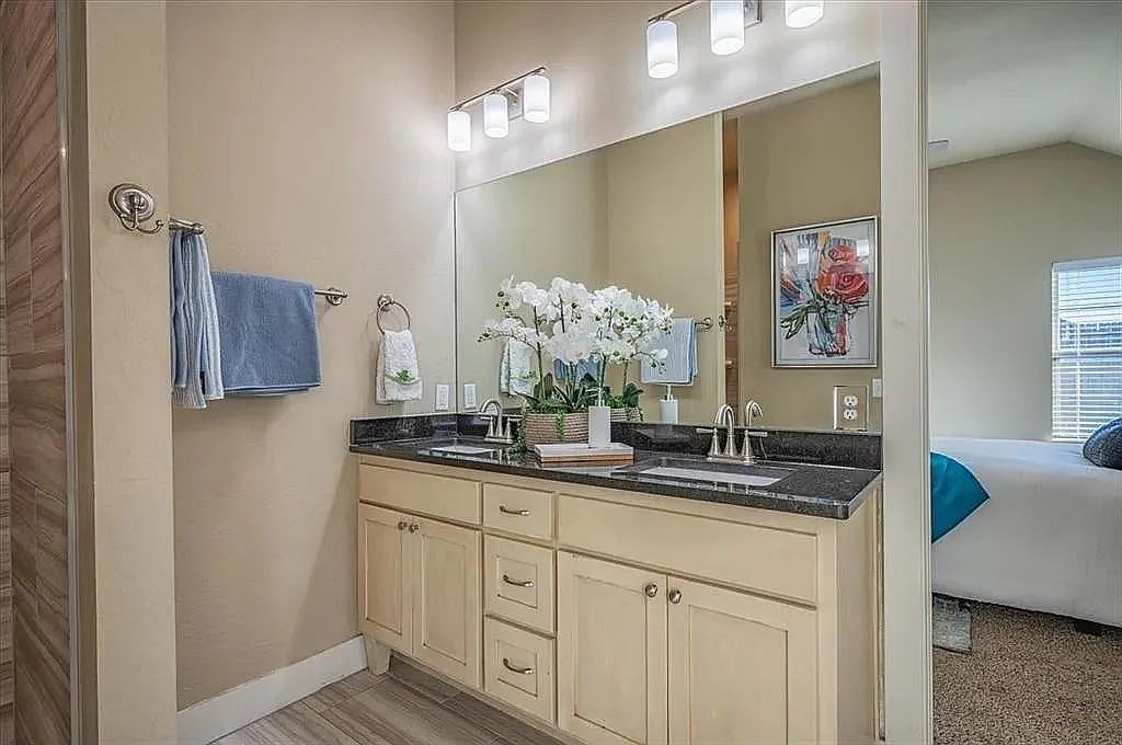 1221 Pebble Pond Dr #NA - Photo 3 of 20