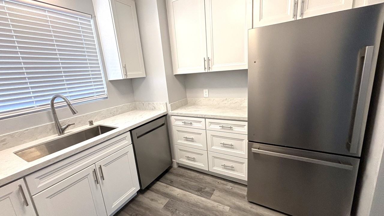 4529 Texas St #1 - Photo 3 of 14