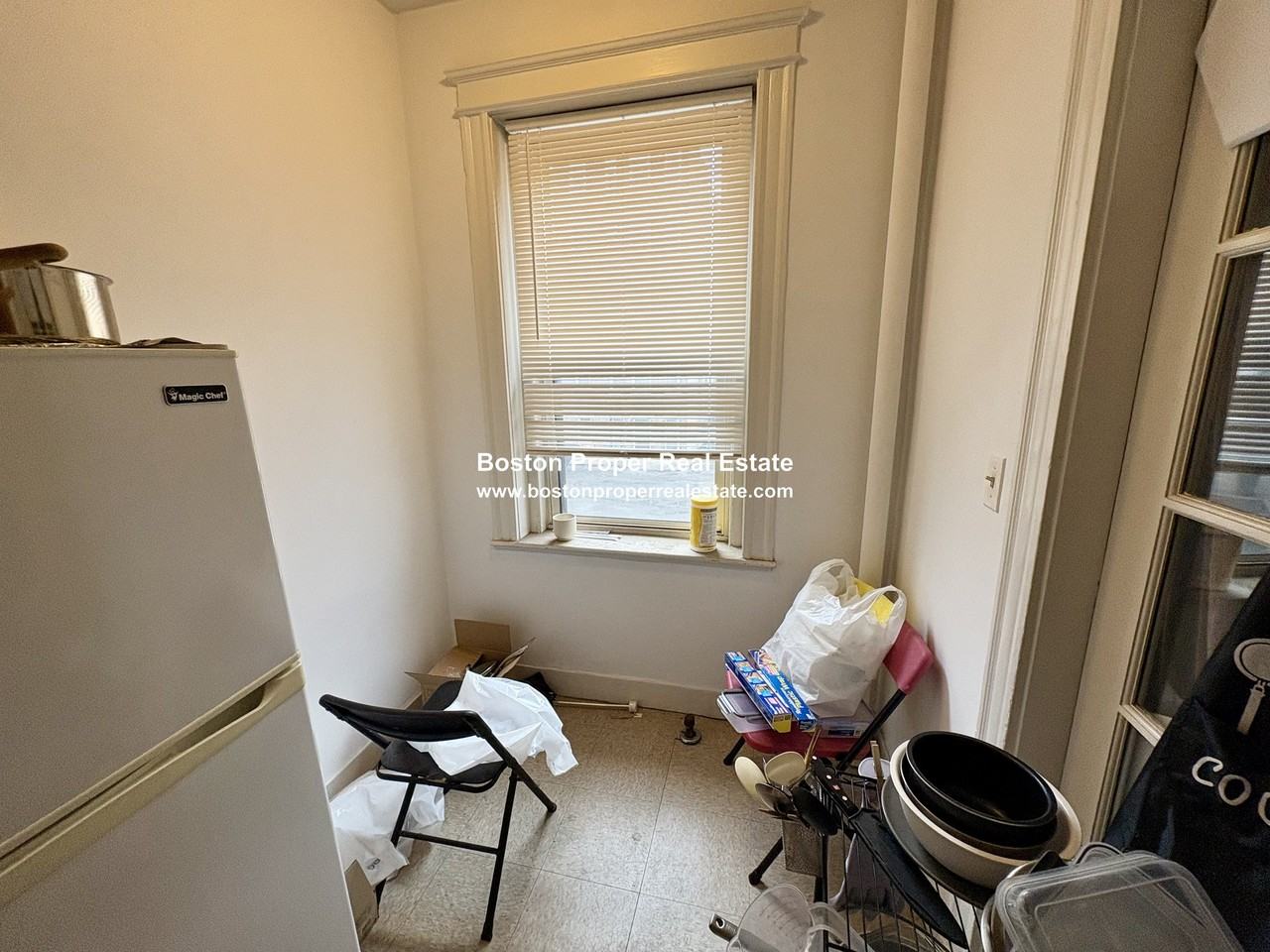 60 Queensberry St #4 - Photo 4 of 11