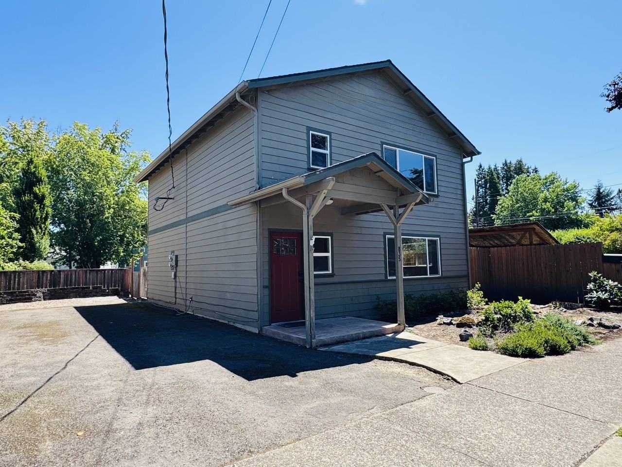 835 Sw 10th St #NA - Photo 2 of 30