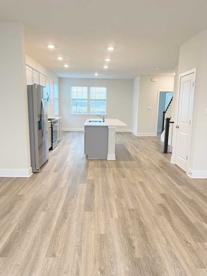 5236 Dry Creek Ln - Photo 5 of 16