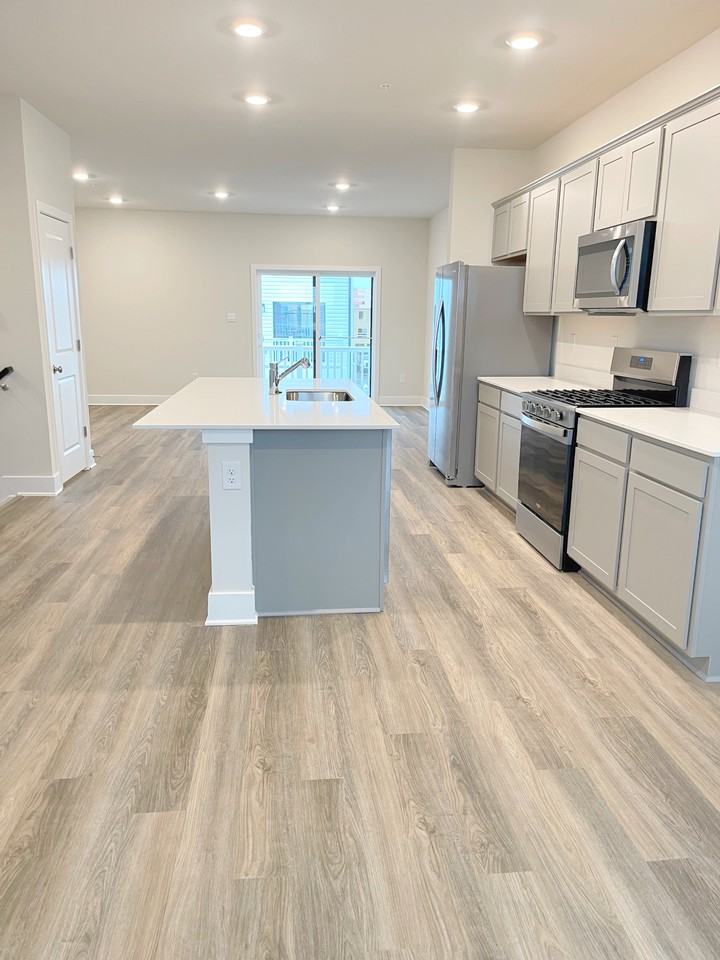 5236 Dry Creek Ln - Photo 7 of 16