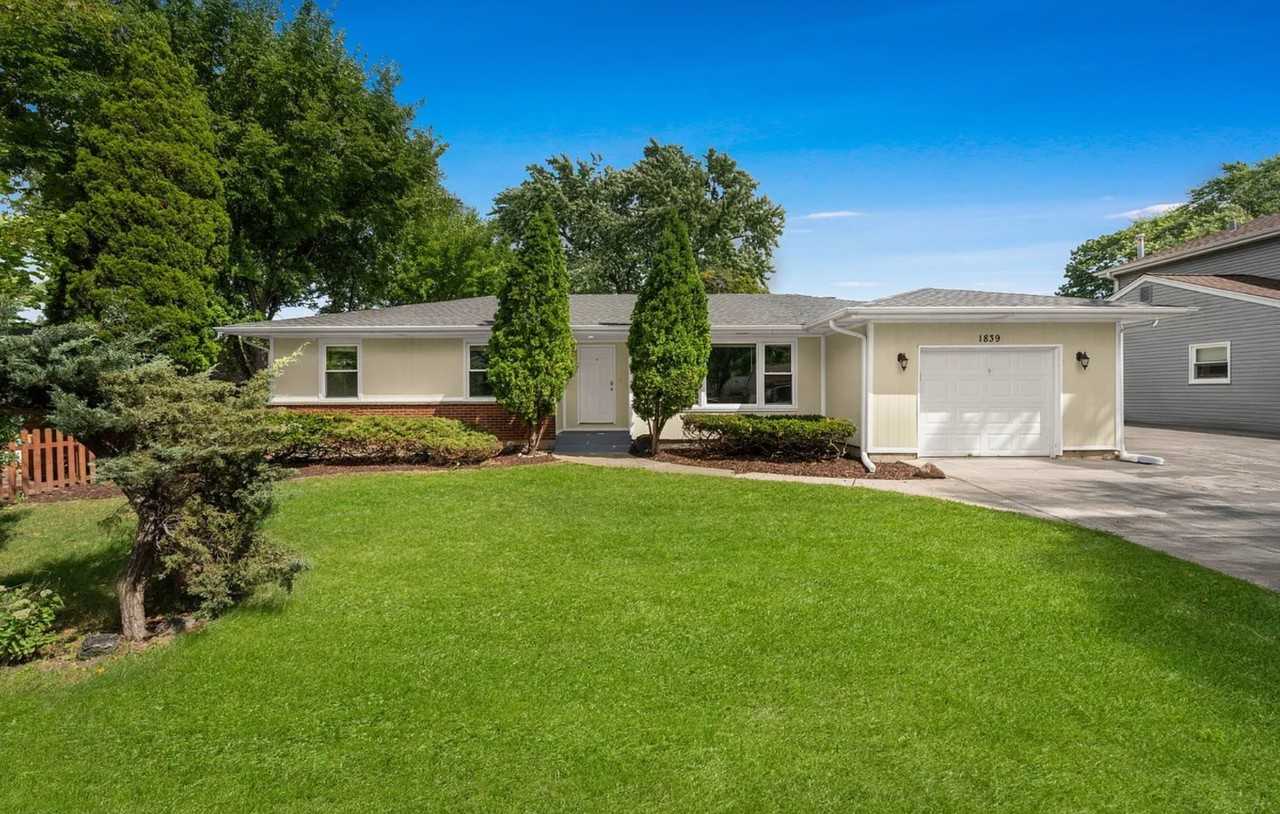 1839 N Fernandez Ave #NA - Photo 6 of 12