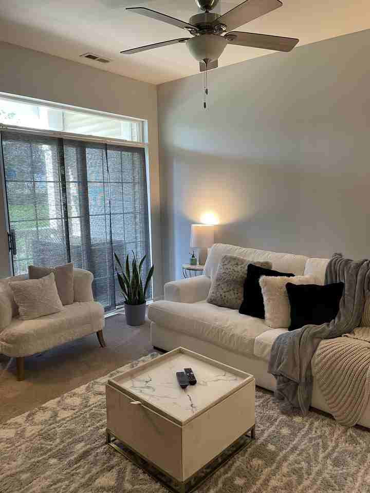 2305 Aurora Dr #6 - Photo 4 of 16