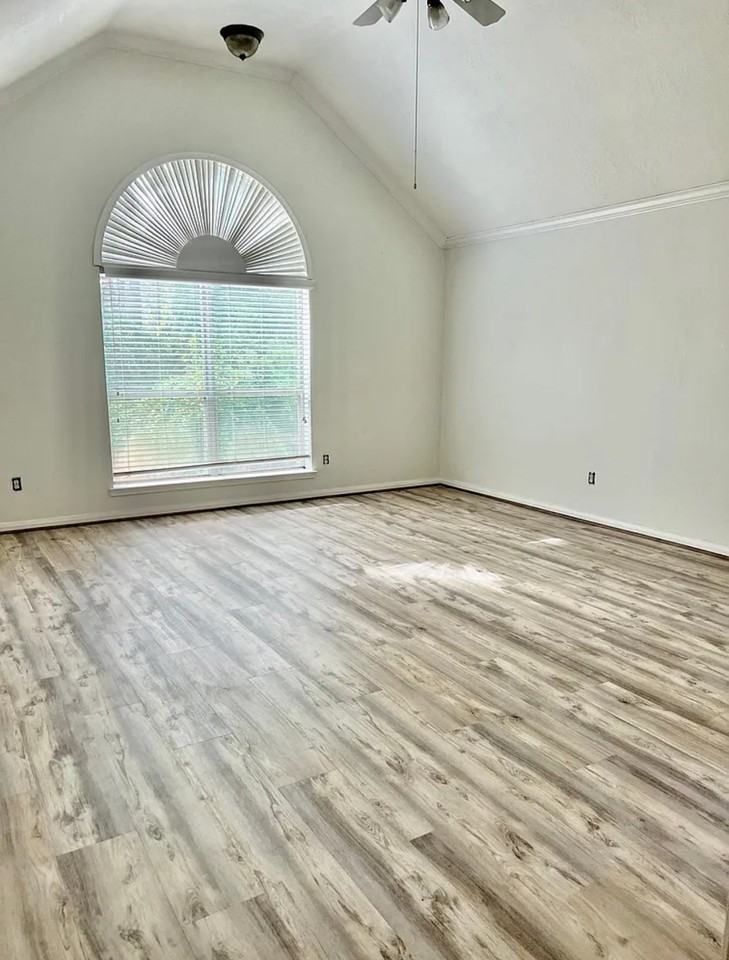 2502 N Yorkchase Ln #NA - Photo 7 of 12