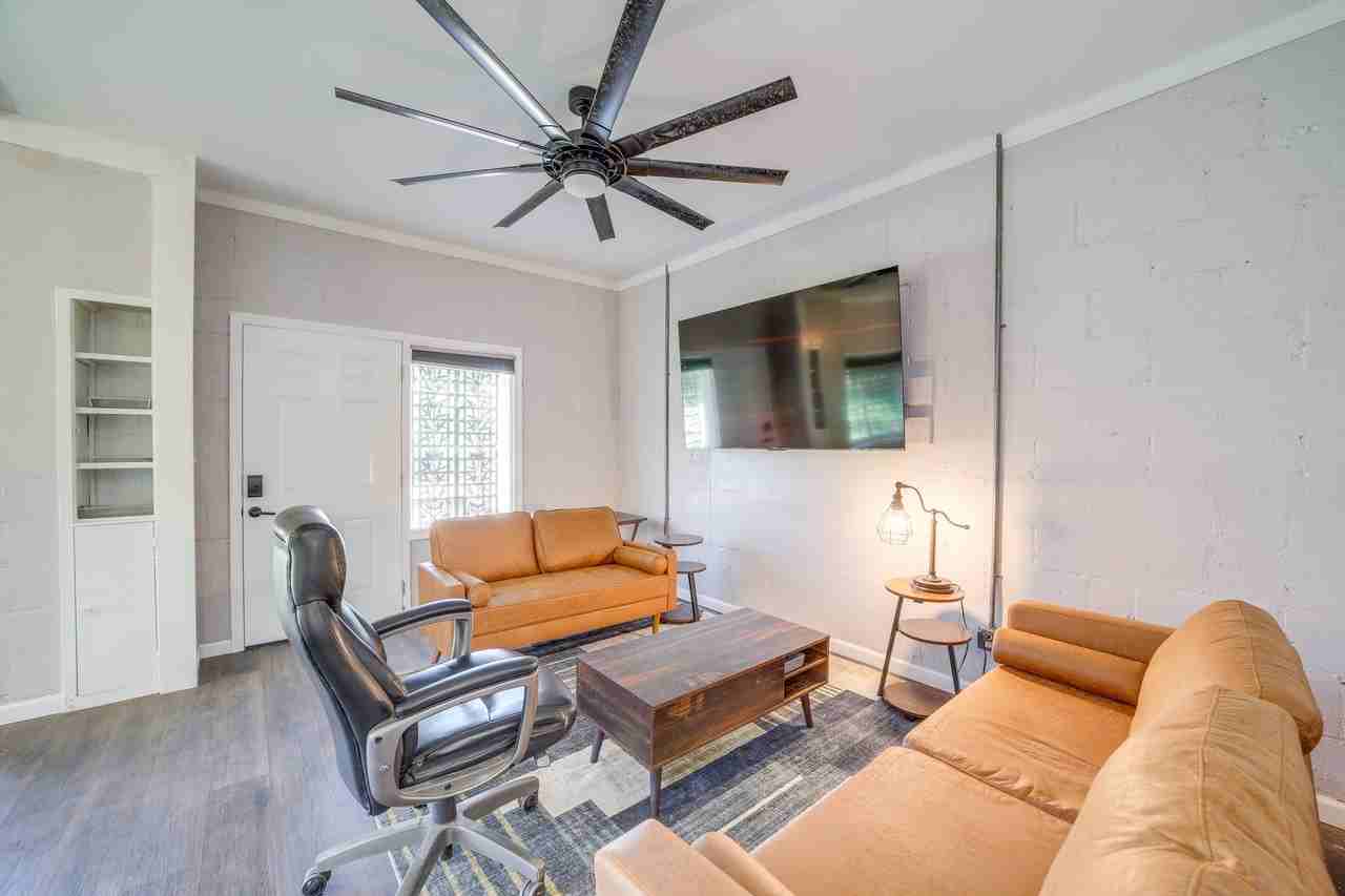 4621 S 33rd W Ave / Downstairs Apt #1 - Photo 3 of 22