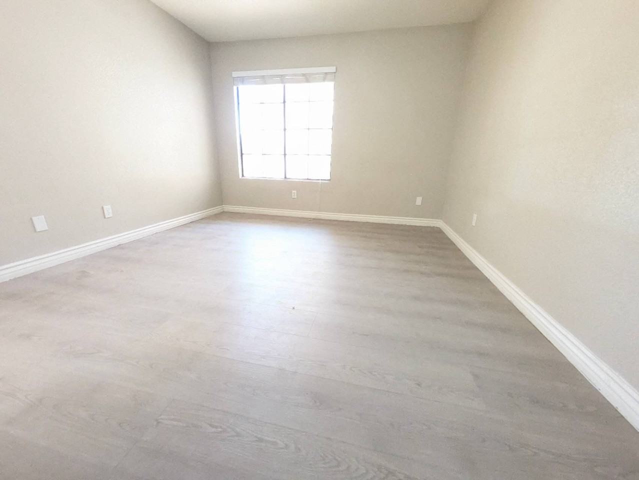 4836 Nara Vista Way #102 - Photo 6 of 17