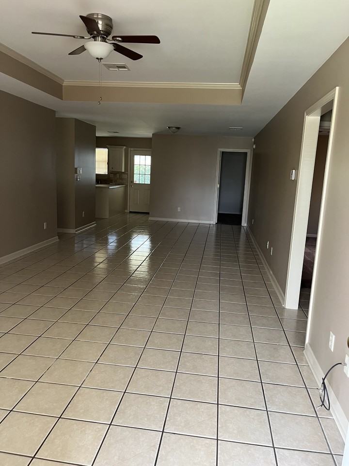 115 S June Dr #NA - Photo 2 of 7