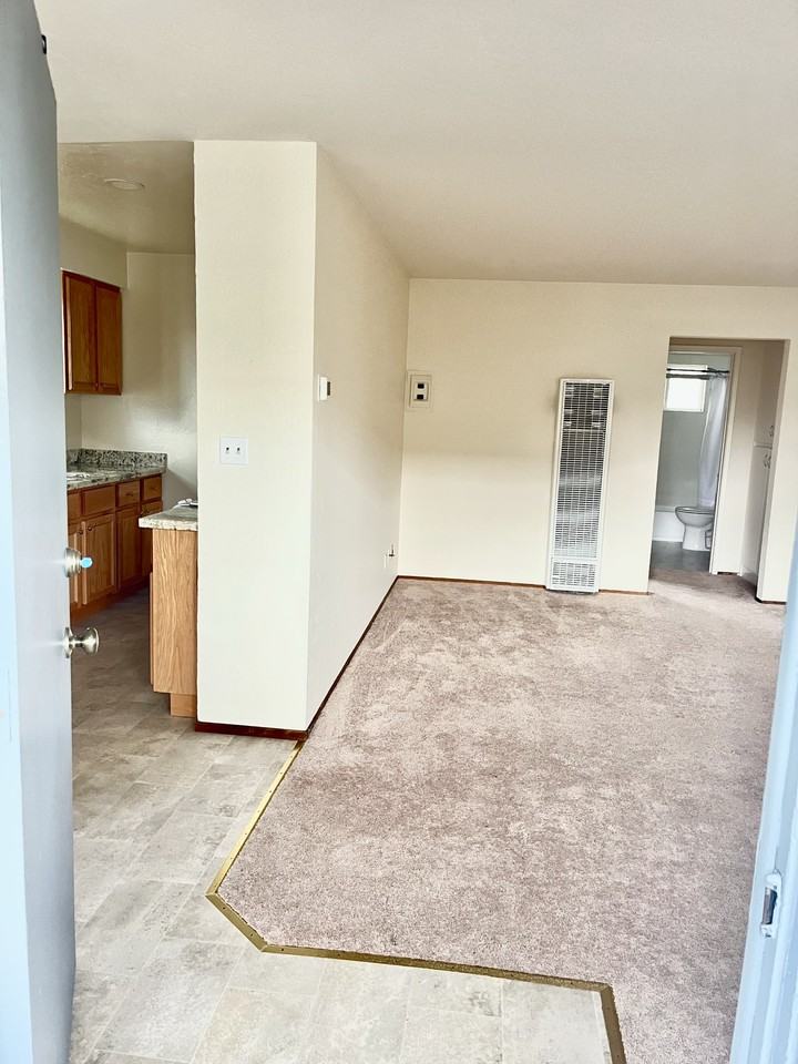 213 Superior Dr #D - Photo 5 of 13