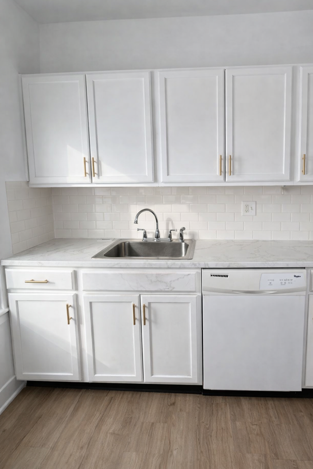 3914 W 21st St - Photo 3 of 25