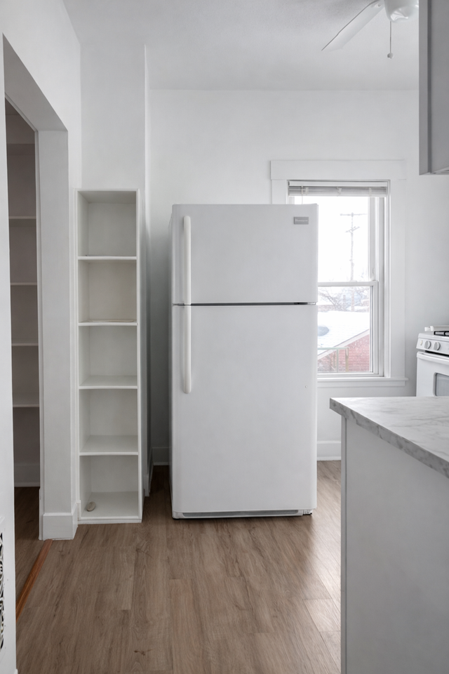 3914 W 21st St - Photo 5 of 25