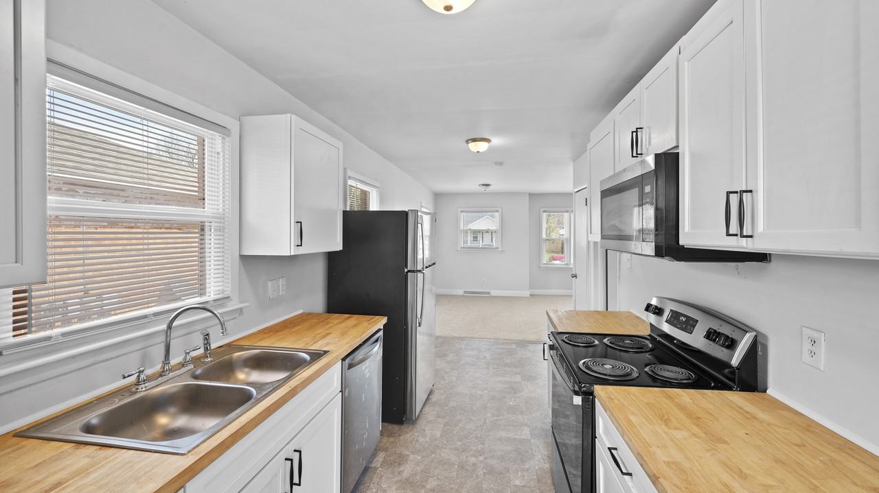 1702 Eastwood Ave #NA - Photo 6 of 15