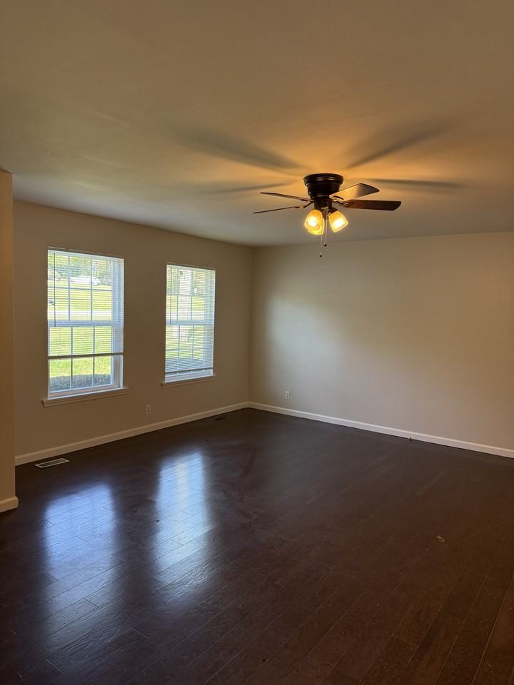 1175 Skyview Dr Nw #16 - Photo 2 of 8