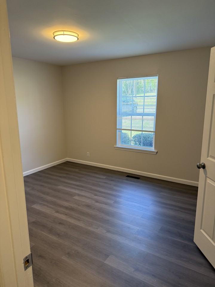 1175 Skyview Dr Nw #16 - Photo 6 of 8