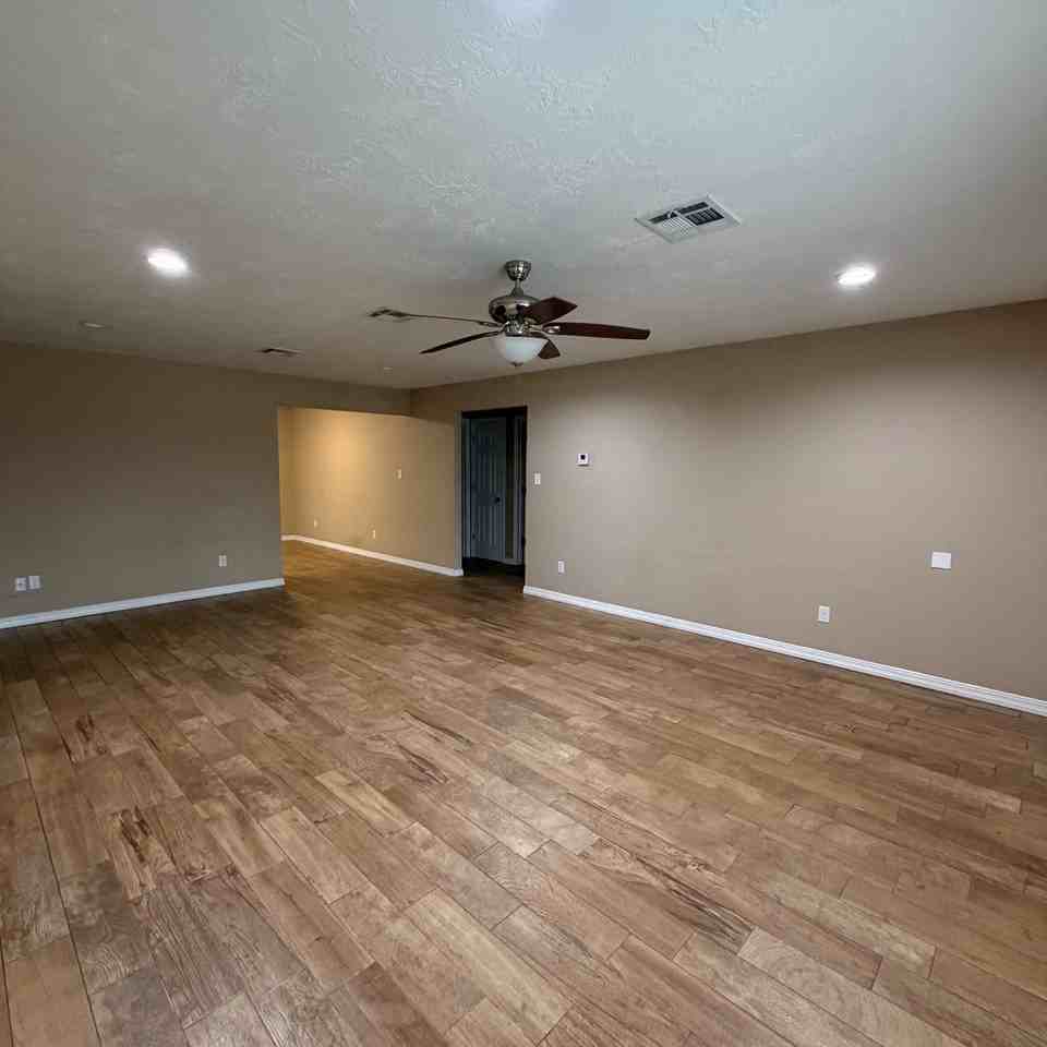508 Mcfarland St #NA - Photo 2 of 26