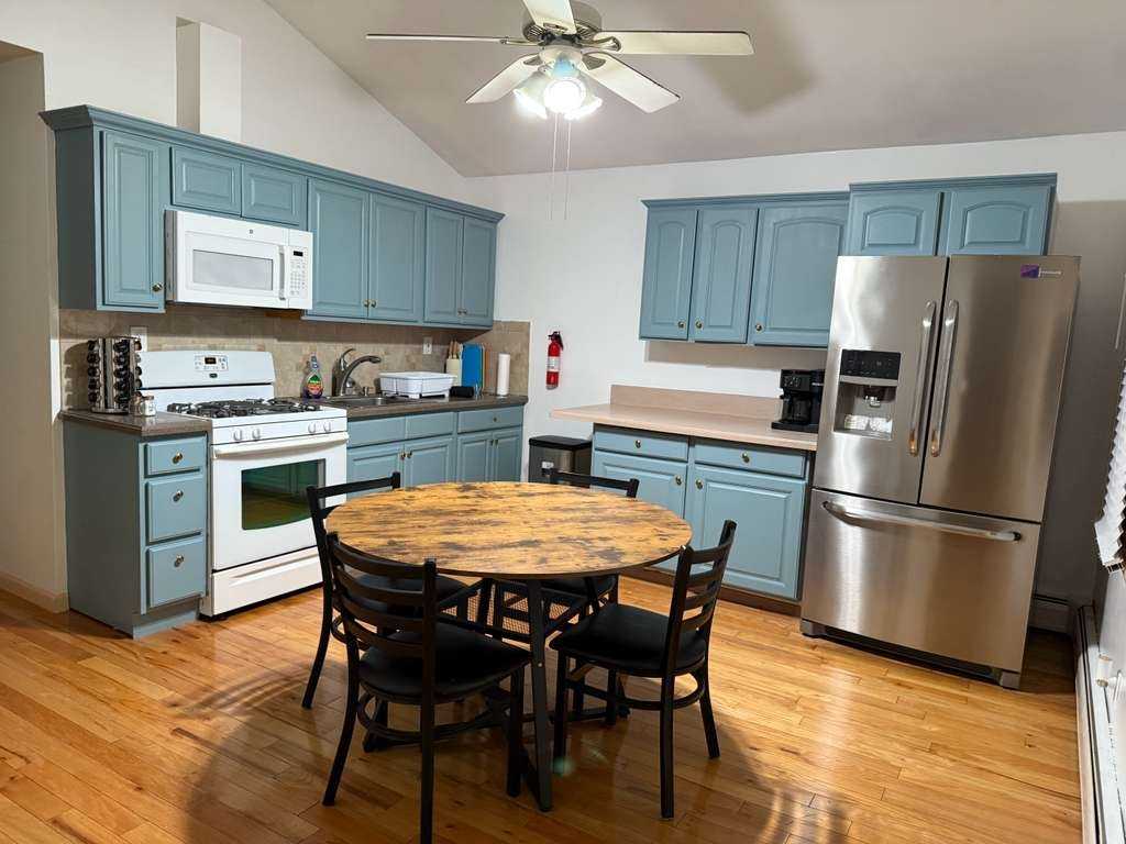 208 McAdoo Avenue #2 - Photo 2 of 18