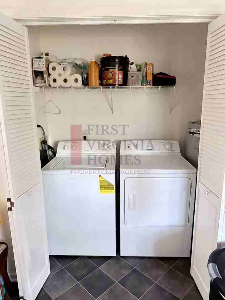 4 Jennings Dr - Photo 5 of 12