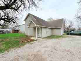 5109 W Raymond St #A - Photo 1 of 1