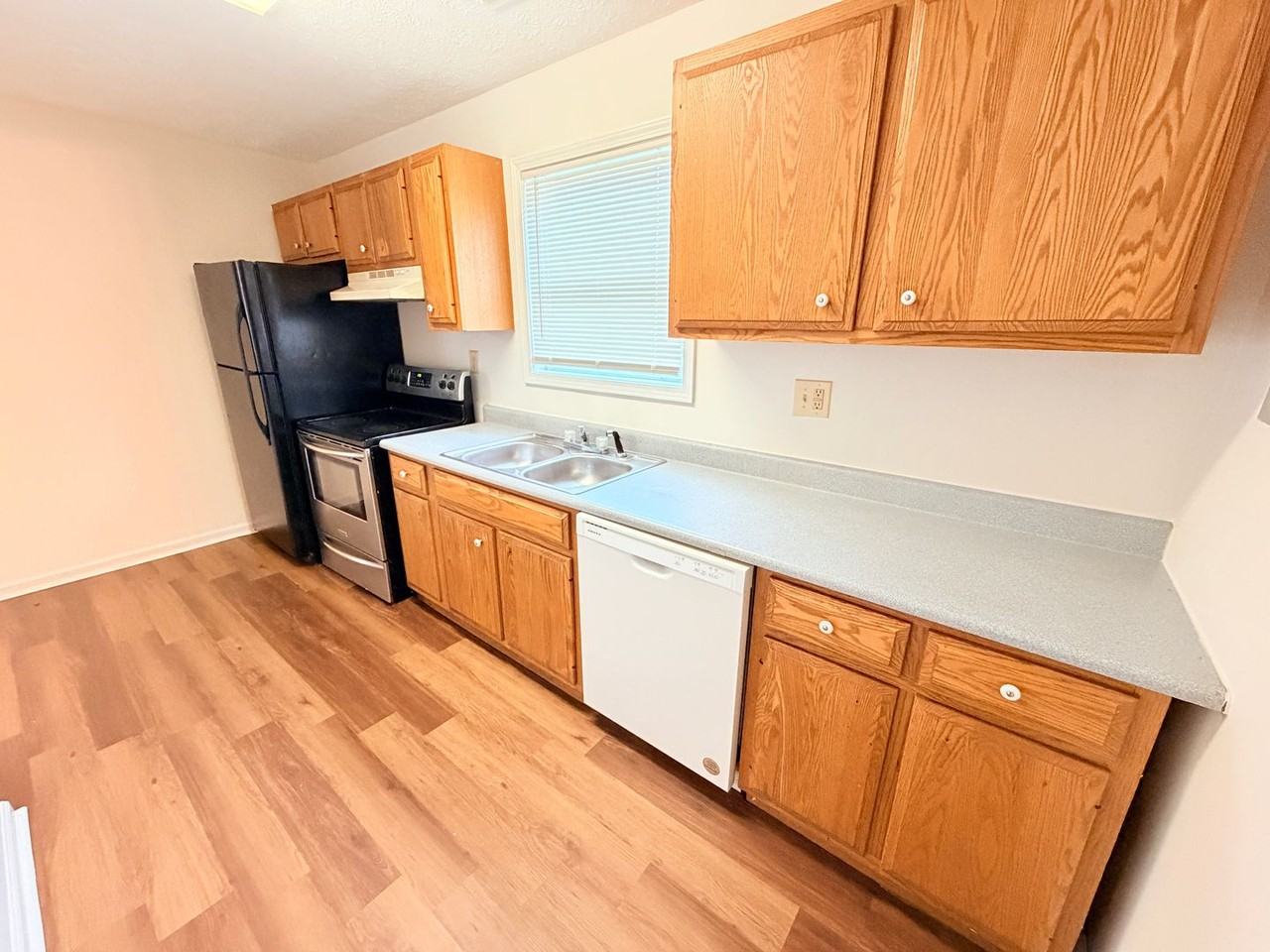 5109 W Raymond St #A - Photo 5 of 15