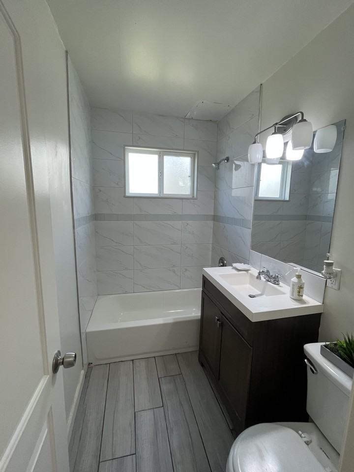 6116 Radford Avenue - Photo 5 of 8