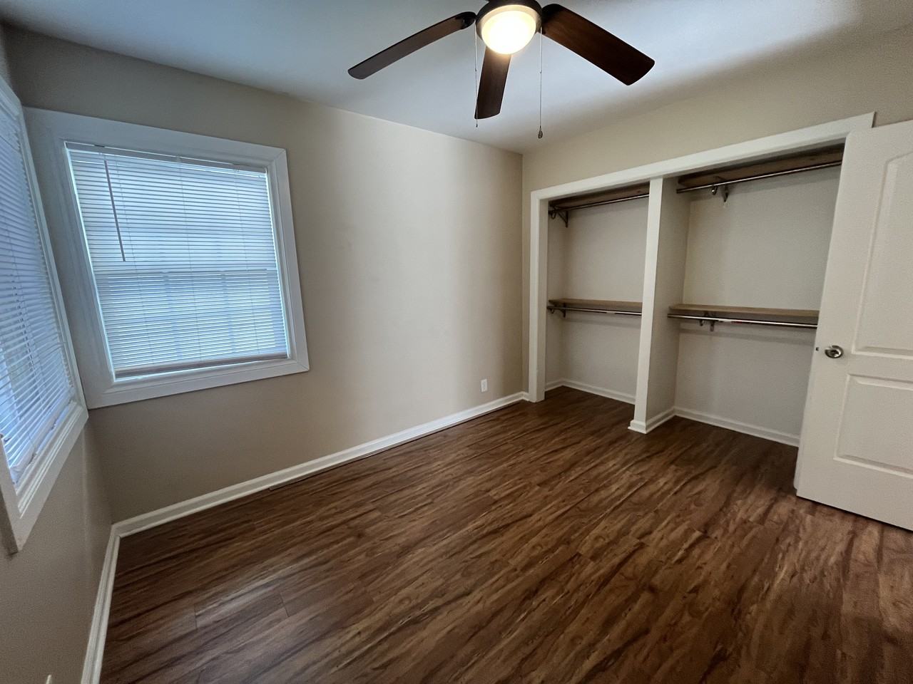 6116 Radford Avenue - Photo 7 of 8