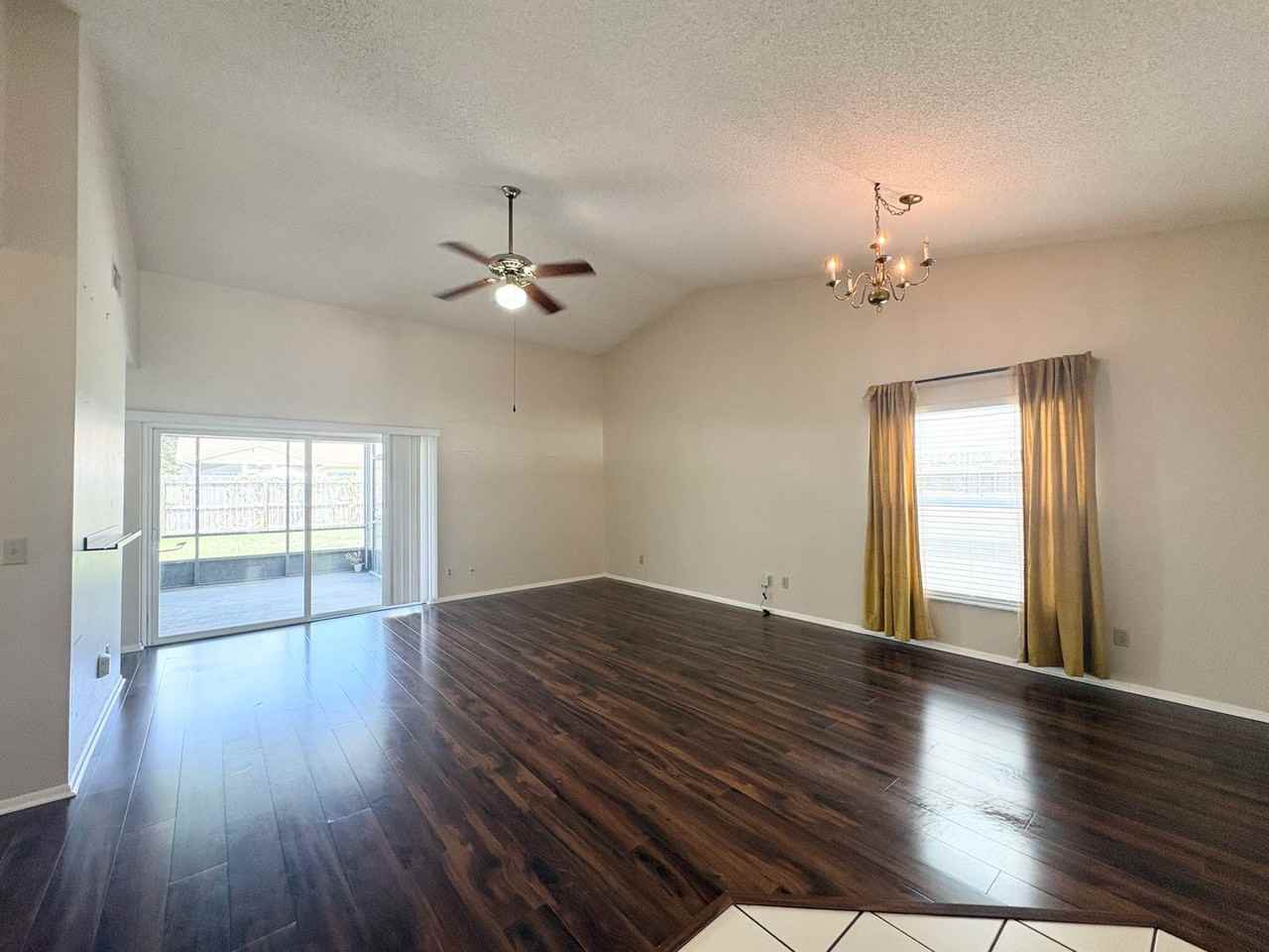 1005 Covington St - Photo 2 of 16