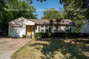 featured image of 1345 E 45th St