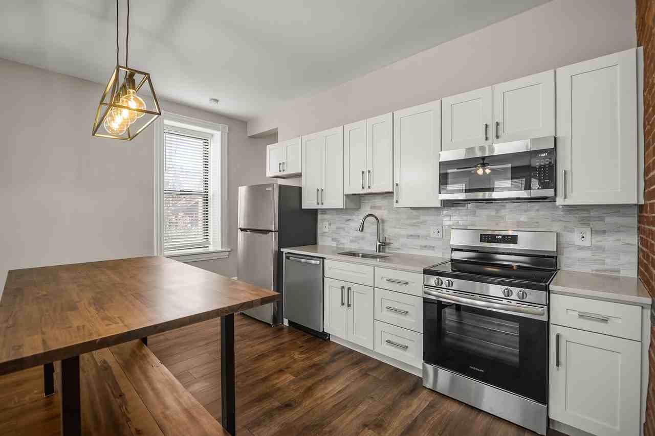 1017 Ann Avenue1FL #1017 - Photo 3 of 19