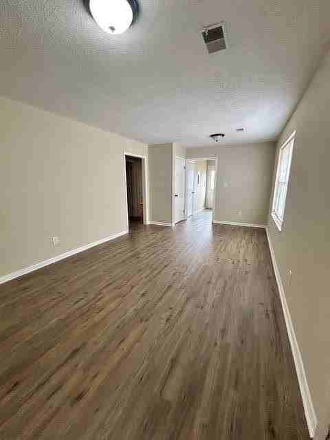 8016 Kiwi Ct - Photo 3 of 10