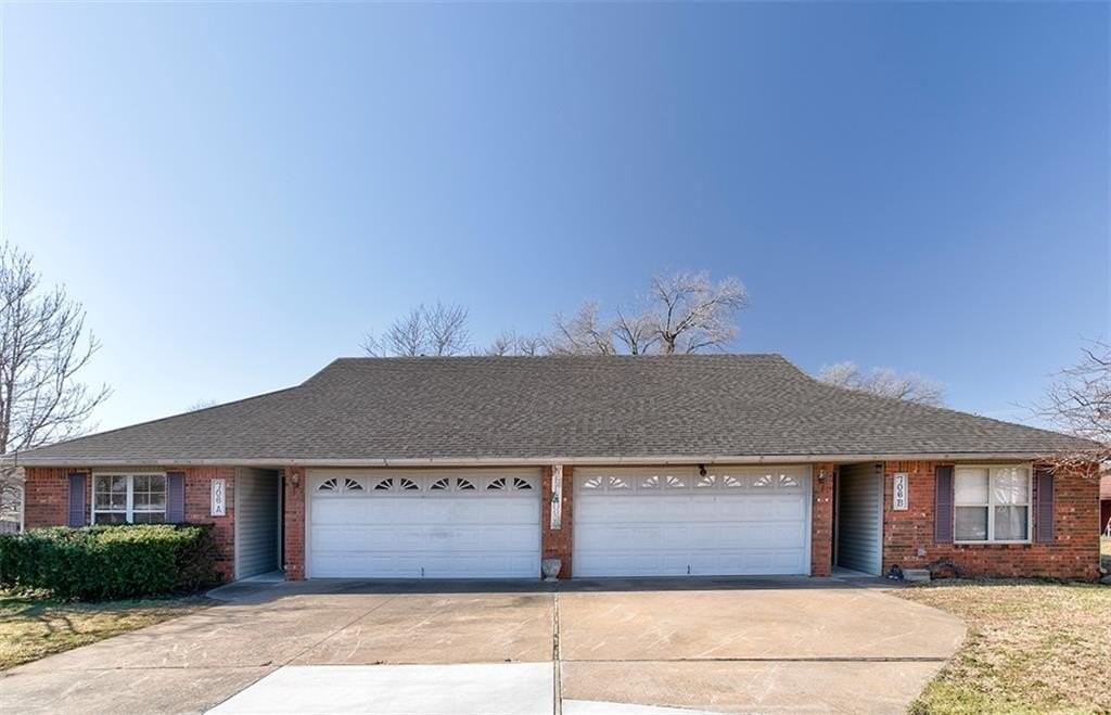 706 Meghan St #A - Photo 3 of 32