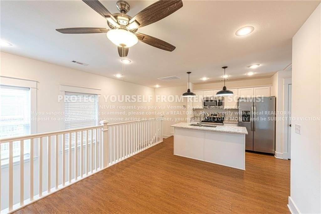 1394 W Cleveland St - Photo 5 of 11