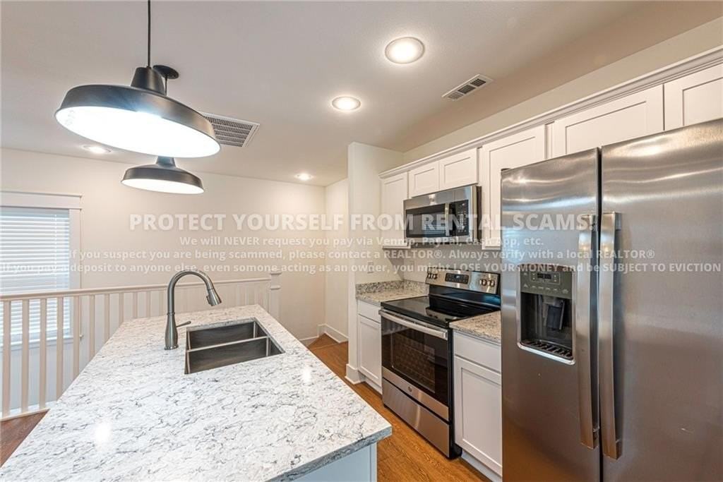 1394 W Cleveland St - Photo 6 of 11