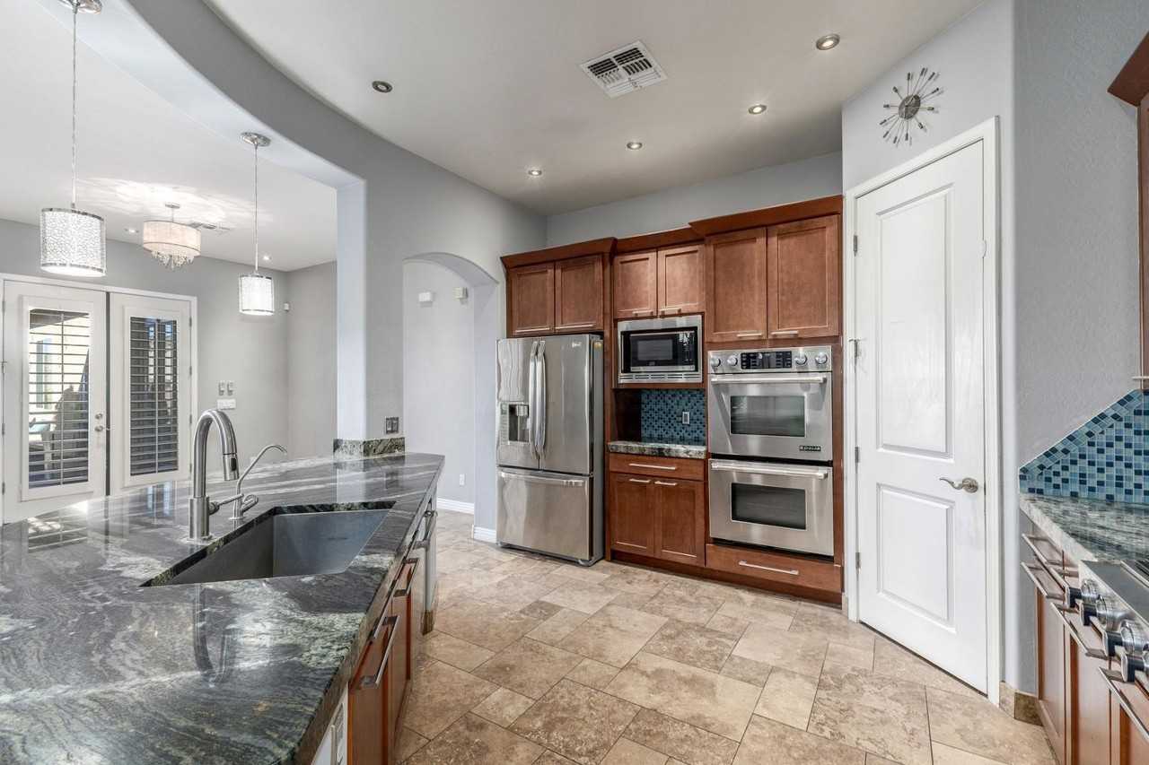 27414 N 22nd Ln - Photo 5 of 29