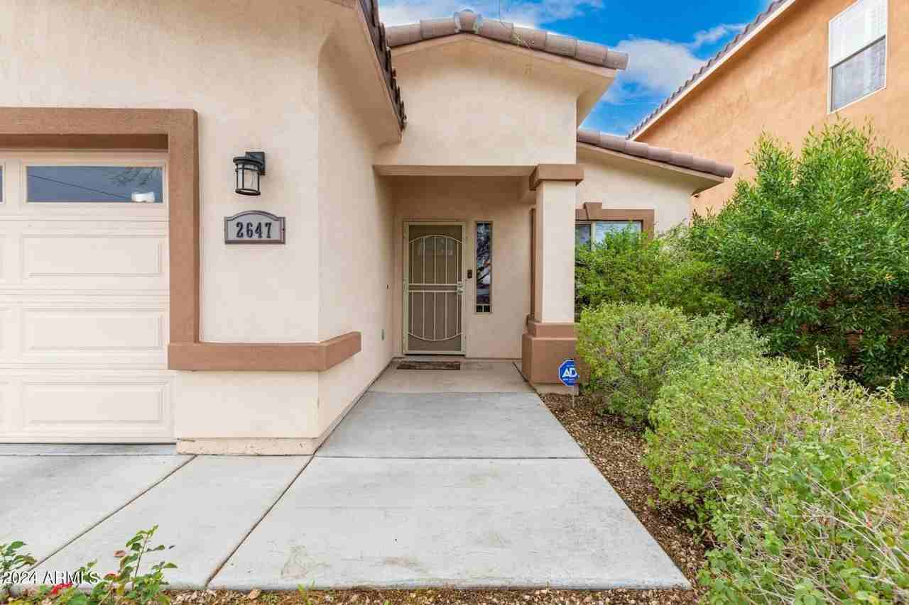 2647 E Contention Mine Rd - Photo 5 of 40