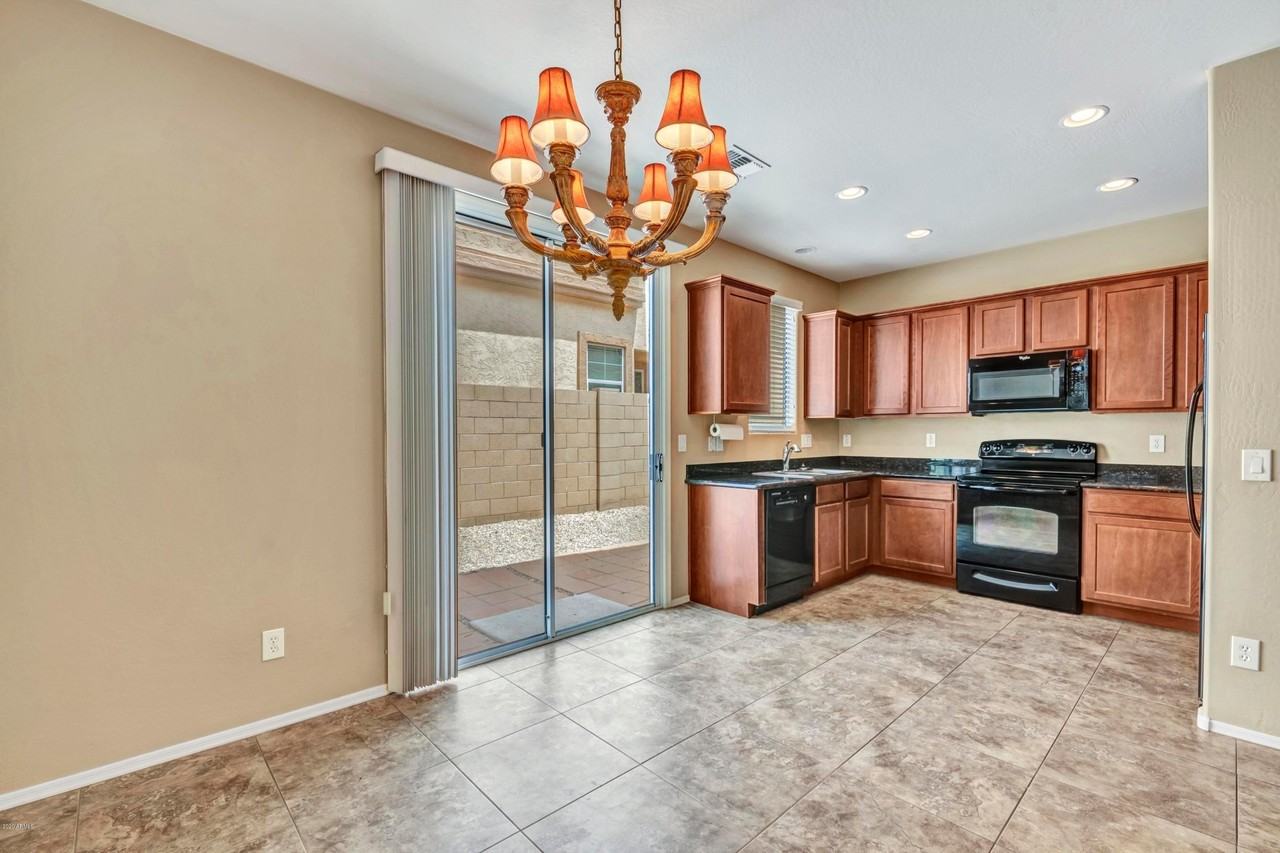 4058 E Carla Vista Dr - Photo 4 of 18