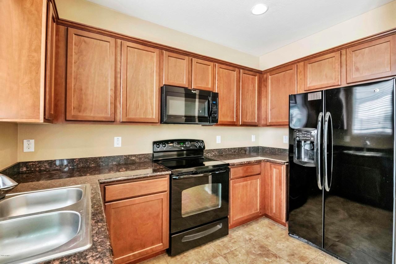 4058 E Carla Vista Dr - Photo 5 of 18