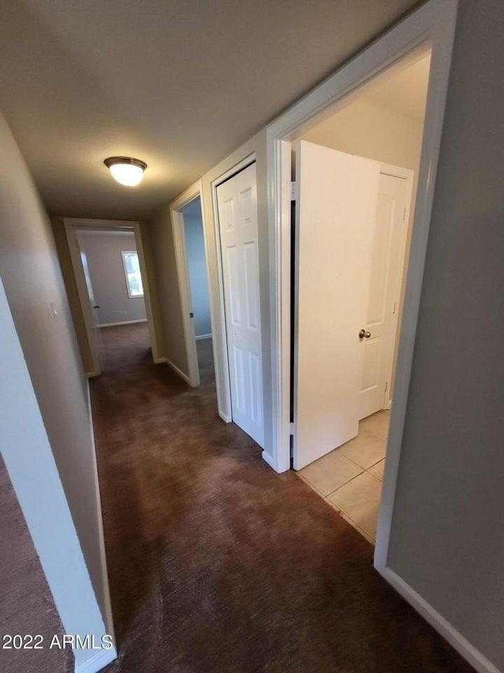 3719 S Elm St - Photo 7 of 14