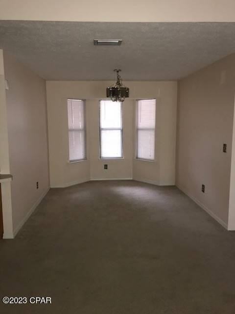 230 Collinfurst Sq - Photo 4 of 14